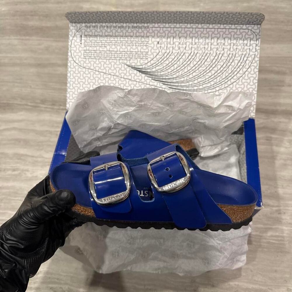 Birkenstock arizona big buckle sandals